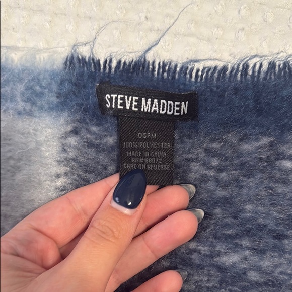 Cozy Steve Madden Blue and Gray Plaid Scarf - Picture 3 of 3